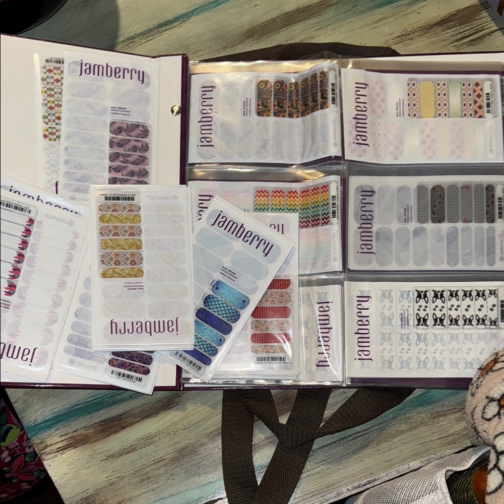 Jamberry Nail Wrap Organizer with Purple Cover